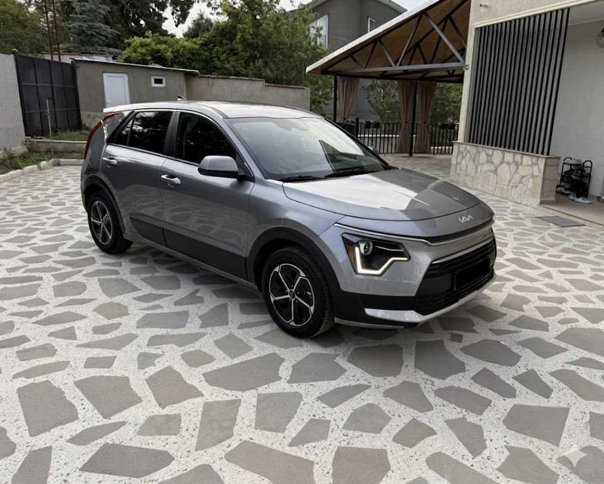 Kia Niro 2023 гібрид
