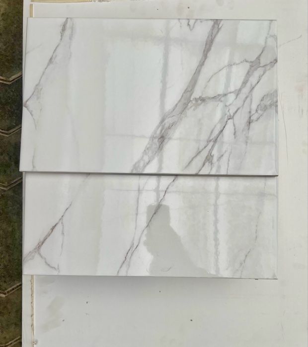 Залишки плитки для  стін та для підлоги