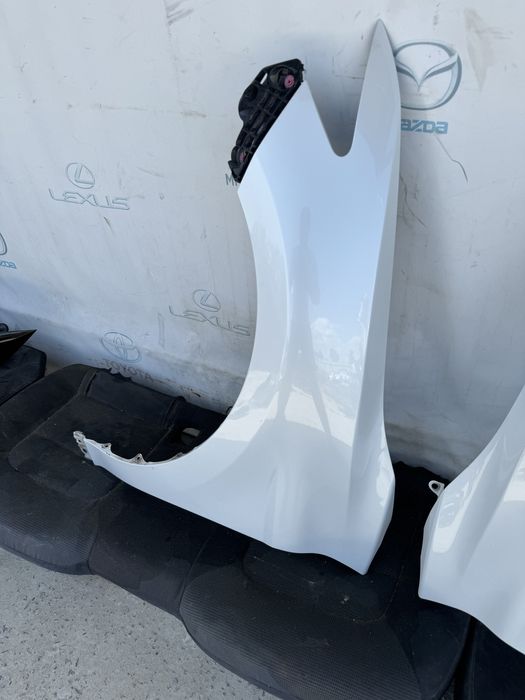 Крило переднє ліве праве Toyota Camry 70 2019-24р