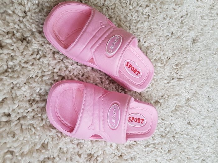Сандалина девочку 24 р-р, по стельке 15,5см.Шлёпанцы, мыльницы.