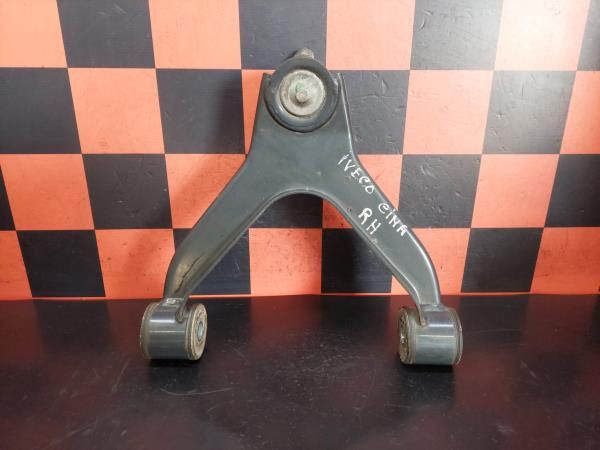 Braço de suspensão frente direito IVECO Daily VI