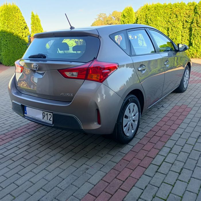 Toyota Auris Polski Salon