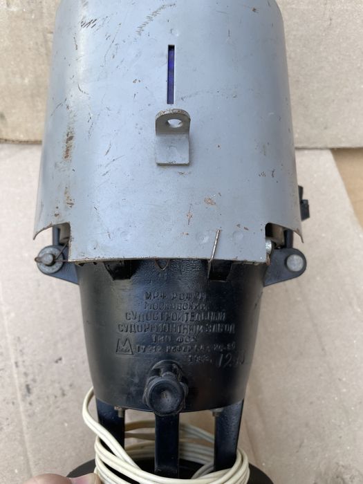 Огонь судовой белый…