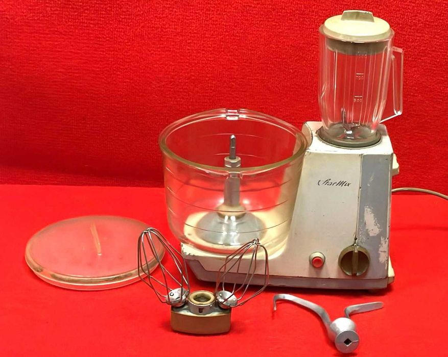 Liquidificador antigo, anos 60 - 230V a funcionar, completo,