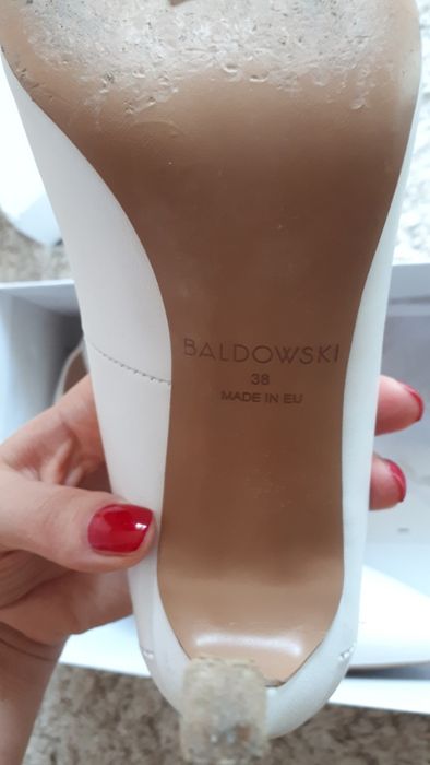 Szpilki ślubne Baldowski, 38 rozmiar, stan bardzo dobry