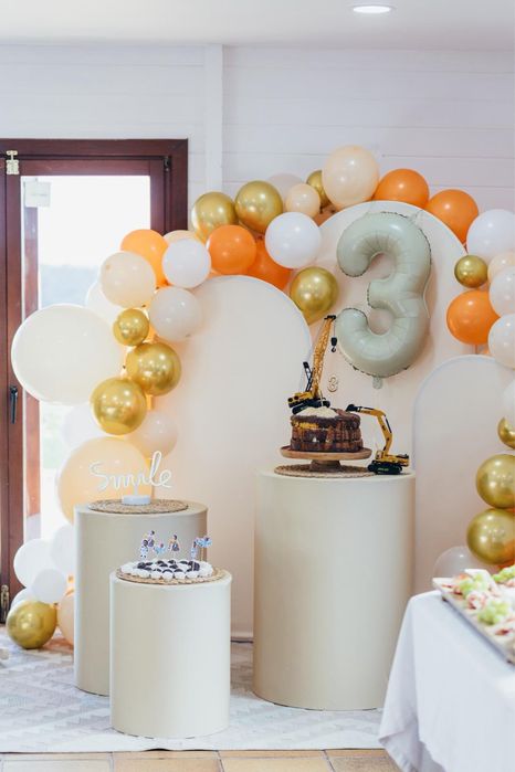 Aluguer de trio de cilindros para decoração de festa desde