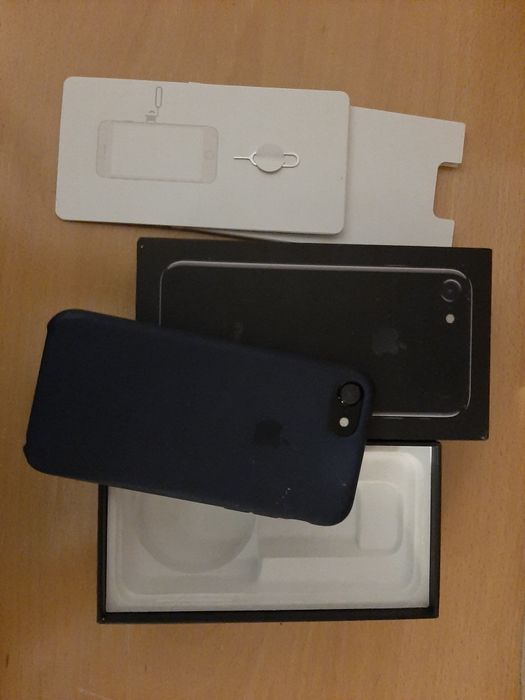 iPhone 7 / 32 GB Black (Parts)64584417289346122