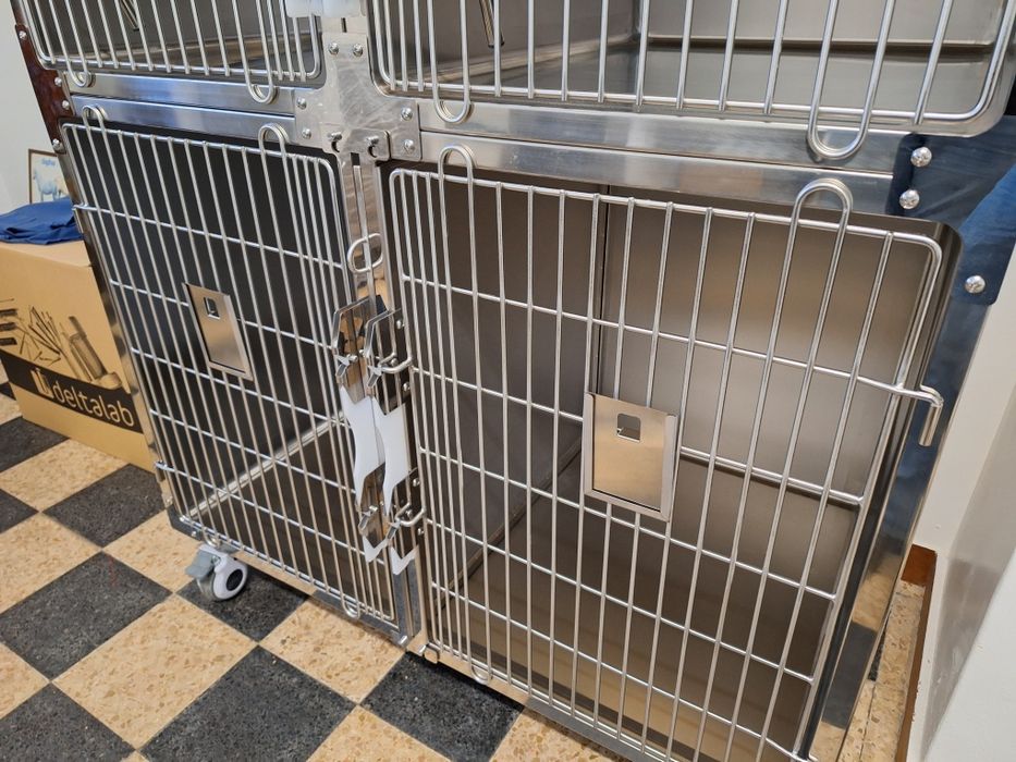 Módulo de 4 jaulas para clinica veterinária