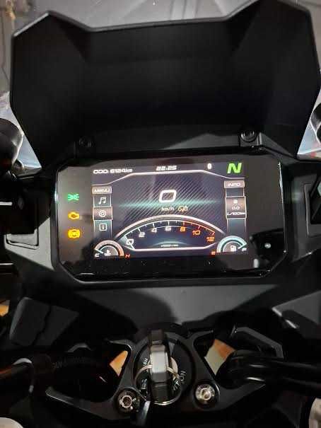 Mota CFMoto 700 MT usada como nova 6150 km, Abril 2024