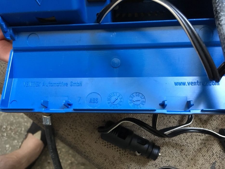 Автомобільний електричний компресор(насос) 180W