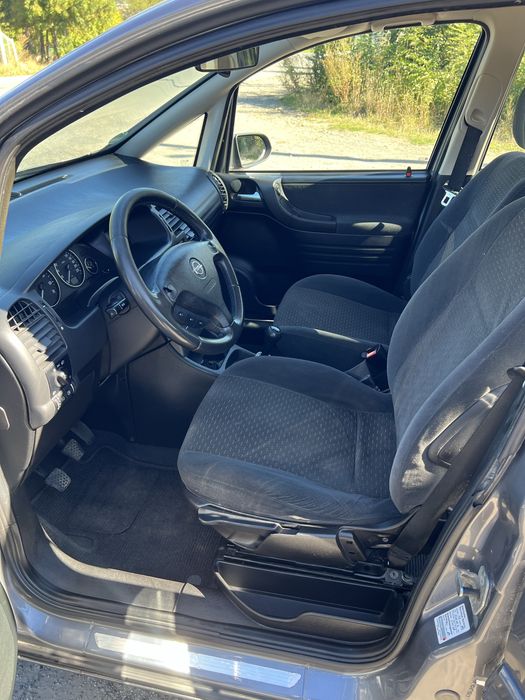 Opel Zafira A 1.8.16V