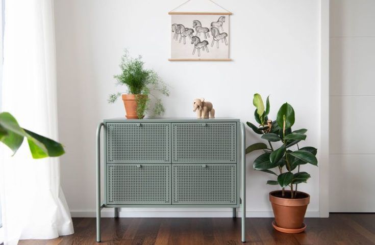 Comoda em metal IKEA modelo NIKKEBY