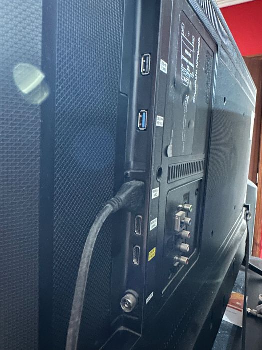 Samsung smart tv 43” ( 109 cm de ecrã na diagonal)