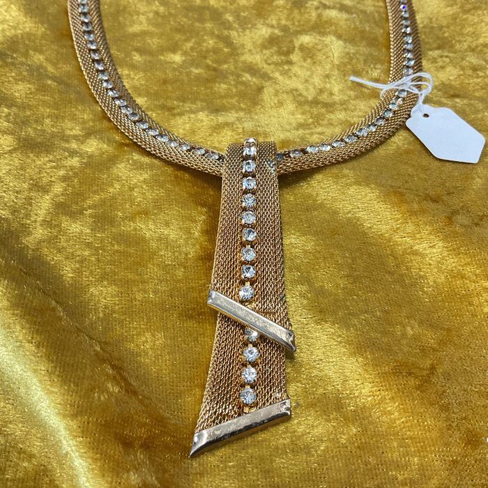 Colar trabalhado peça Vintage