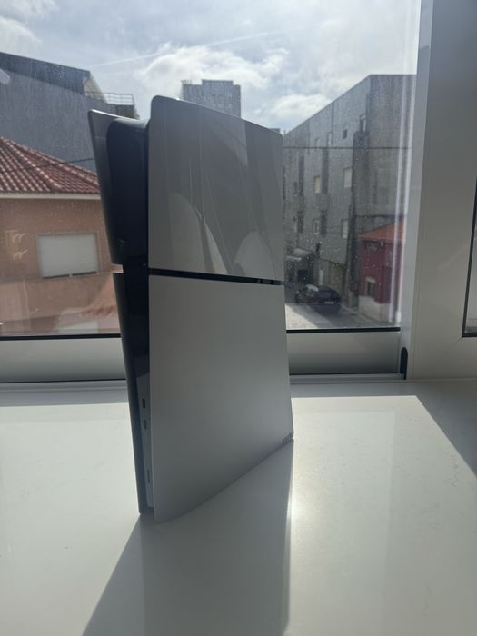 Playstation 5 slim 1TB