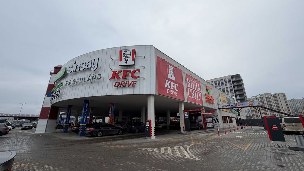 Орендуй приміщення під свій бізнес у новому ТРЦ!