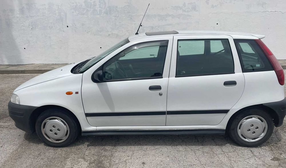 Fiat Punto SX (1995) – Apenas 60.000 km | Certificado Histórico (Isento IUC)