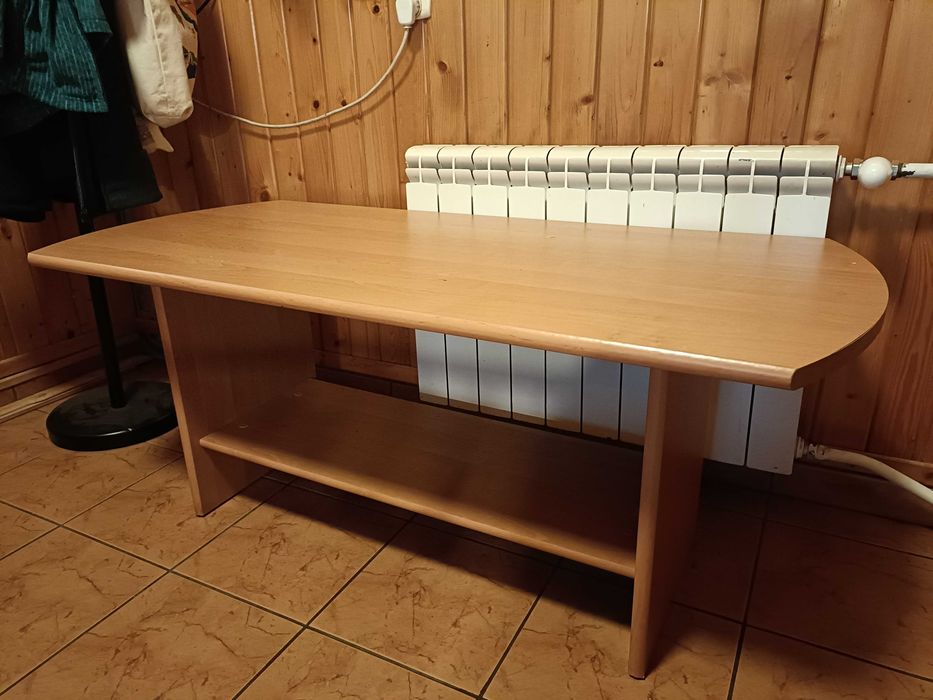 Stolik okolicznościowy