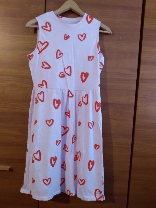 Nowa sukienka FRIBOO rozmiar M