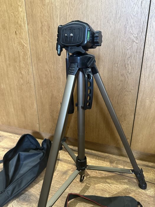 Canon EOS 550D + extras