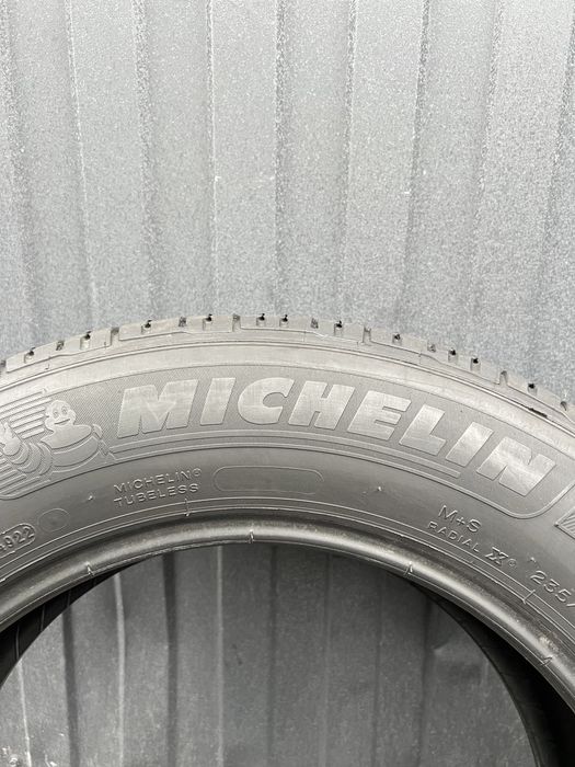 Пара р18 235/65 Michelin Premier Ltx