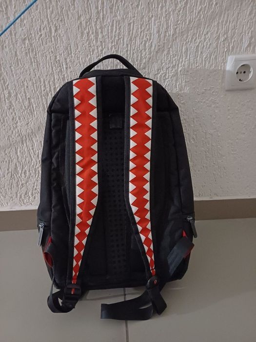 Sparyground double cargo side