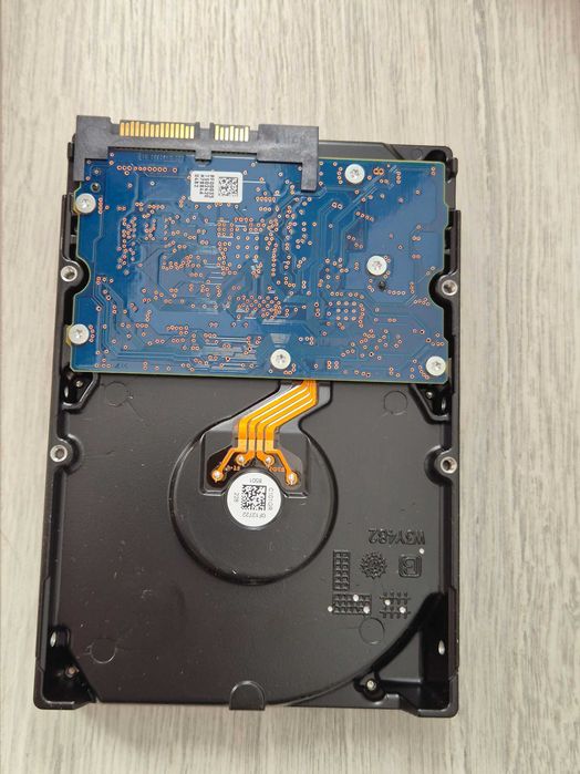 Жорсткий диск для ПК 2TB Toshiba P300 (3.5"\SATA3\7200RPM\64MB cache)