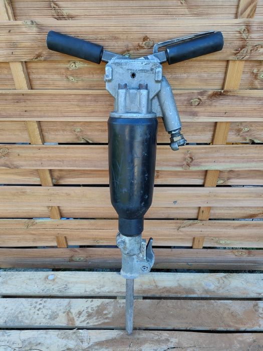 Młot pneumatyczny PERMON BKA 15A