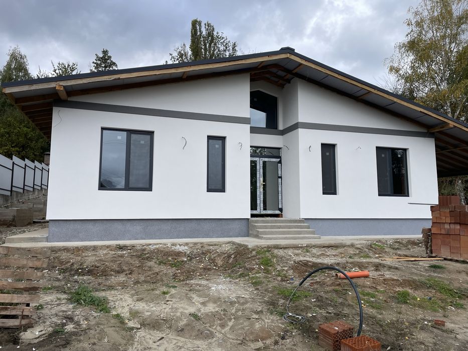 Будинок Віта Поштова 137 м. Ділянка 7 сот. Затишне місце. Якісний.