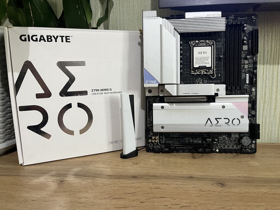 ГАРАНТІЯ ОФІЦІЙНО! РОЗСТРОЧКА ВІД МОНО НА 3 МІСЯЦІ! Gigabyte Z790 AERO G топова ігрова материнська плата