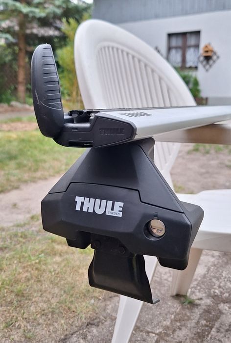 Belki dachowe Thule WingBar Evo do Renault Megane IV hatchback kompletny zestaw
