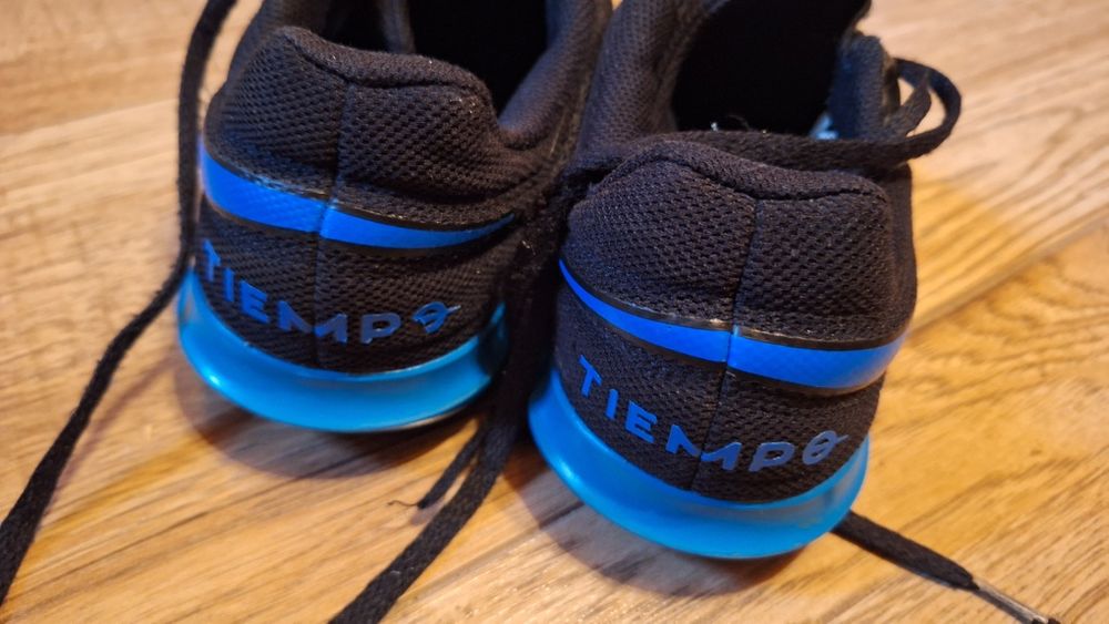 Halówki chłopięce Nike 37