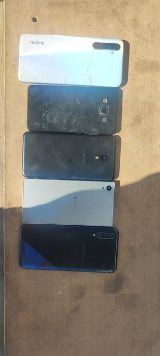 Продам телефоны одним лотом