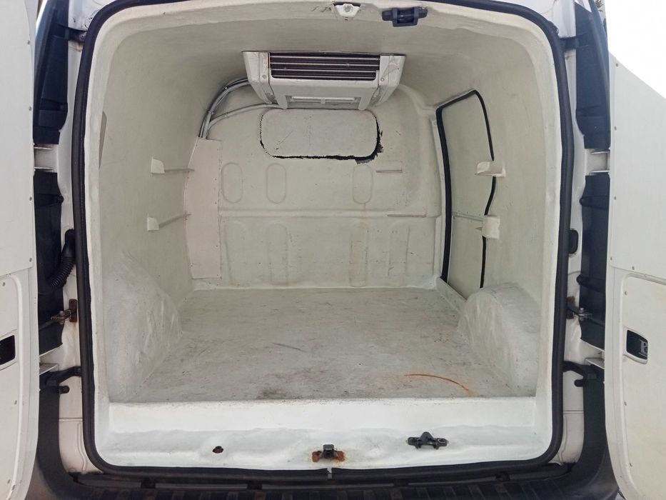 Renault Kangoo 1.5 DCI caixa fibrada com frio