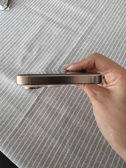 iPhone 16 Pro Max Desert Titanium | 100% saúde da bateria | Garantia + Caixa Original