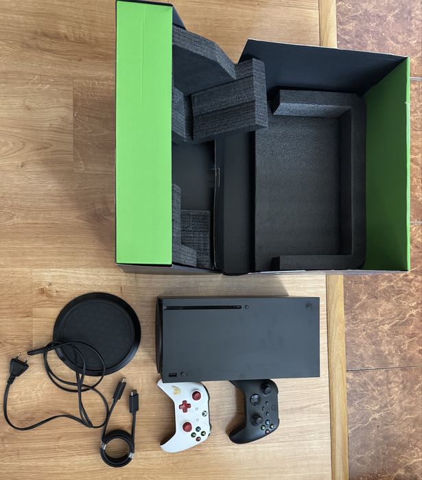 Konsola MICROSOFT XBOX Series X z napędem Blu-ray 4K UHD