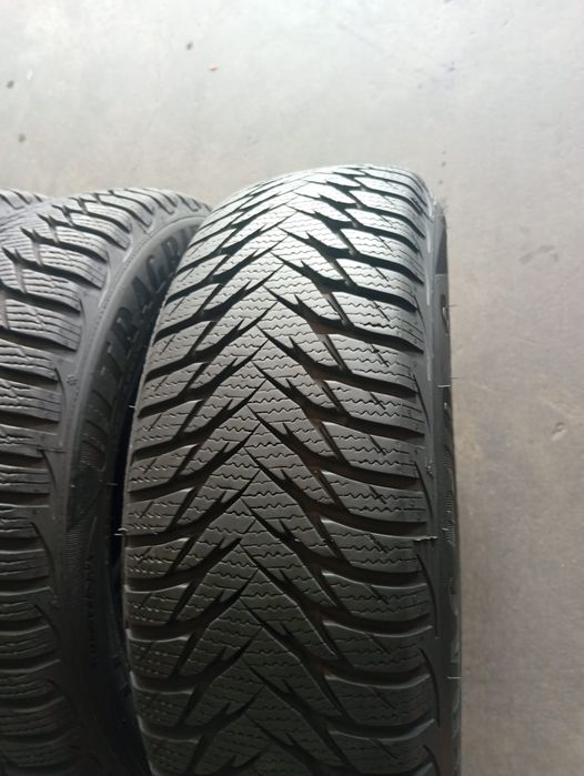 Goodyear UltraGrip 8 4шт 185/65 R15 шини зимові дуже добрі і гребучі