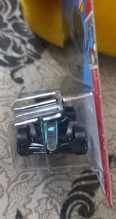 Mercedes-amg Petronas Formula one team hot wheels