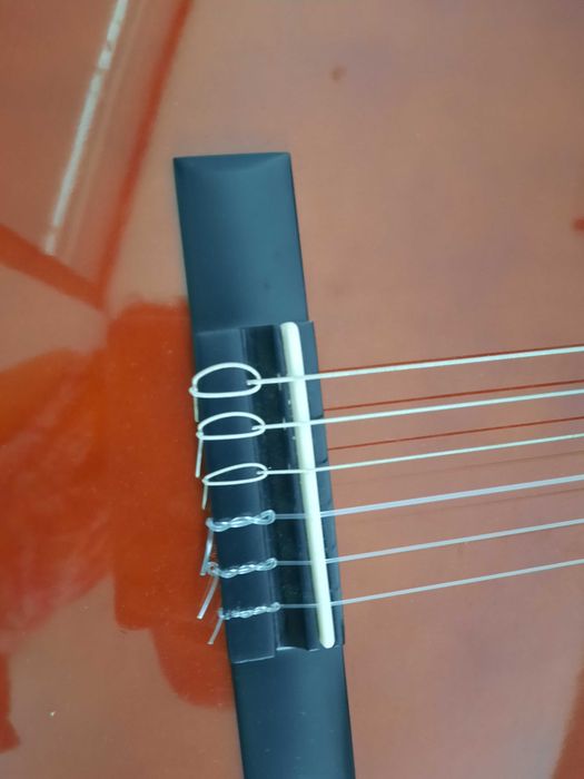 Guitarra tamanho 1/2 para crianca