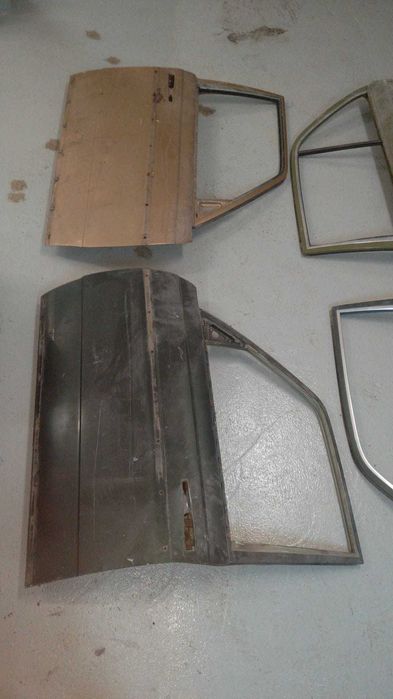 Mercedes w123 material suplente