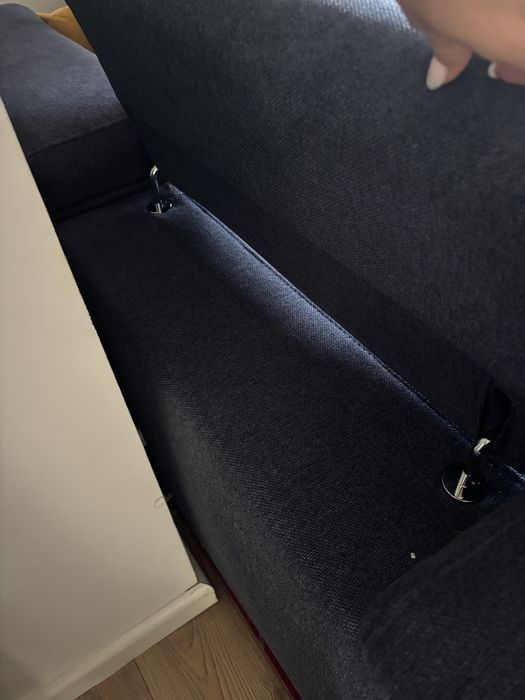 Ogromna sofa narozna