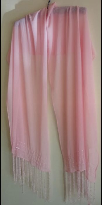 Écharpe - Cor de Rosa - c/ Franjas, c/ Missangas e Lantejoulas