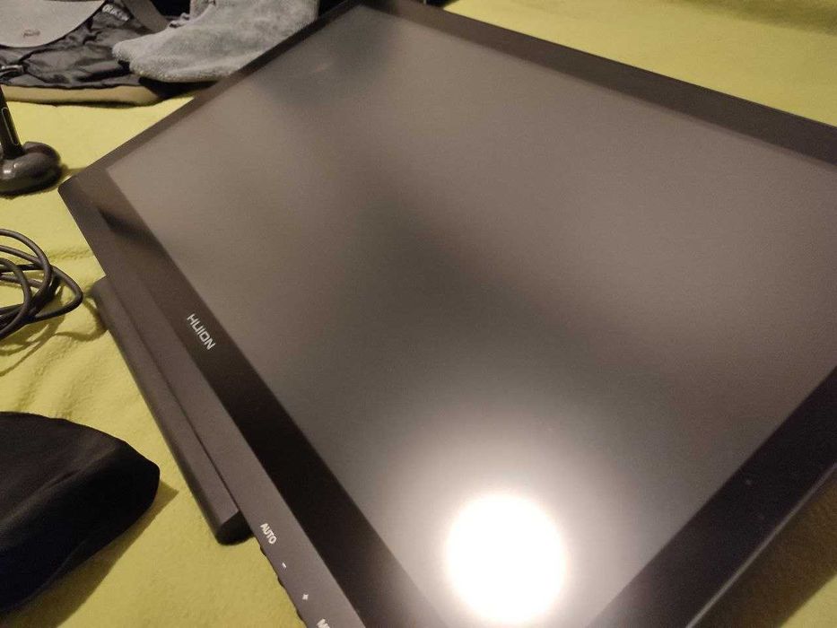 mesa digitalizadora com ecrã Huion kamvas 20 2019