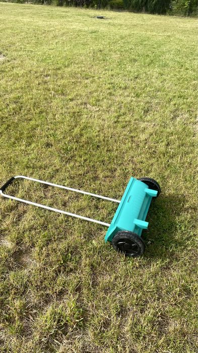 Siewnik do trawy