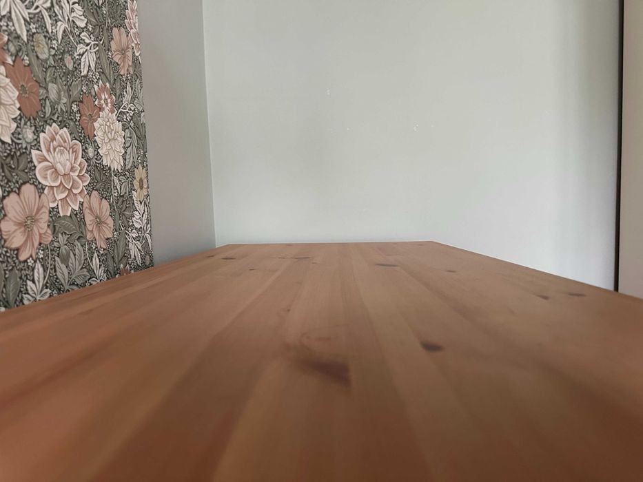 Biurko IKEA HEMNES – lite drewno, bardzo dobry stan