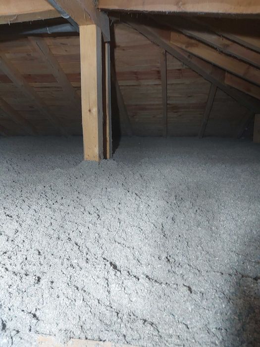 Ocieplanie, docieplanie celulozą, naprawy izolacji poddaszy