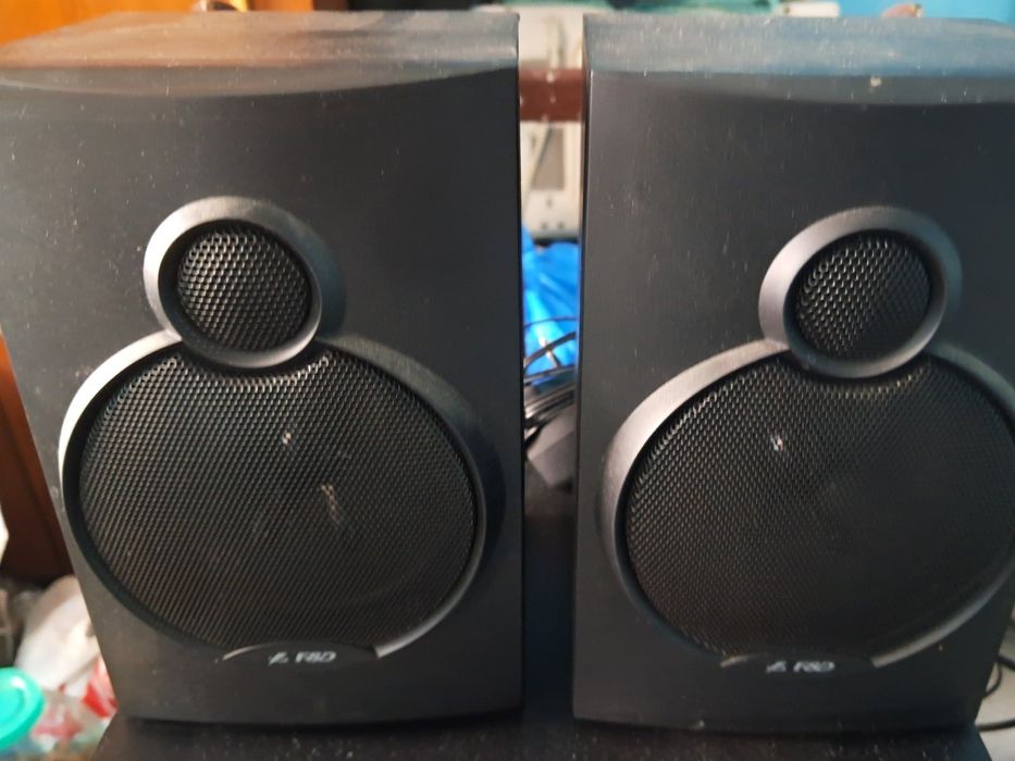 Продам саб и акустику для ПК