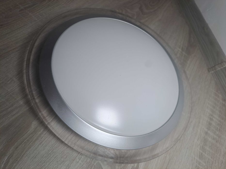 Biały Kinkiet Plastikowy LED