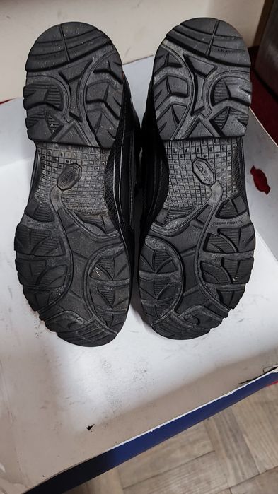 Botas Haix, goretex e vibram, 41
