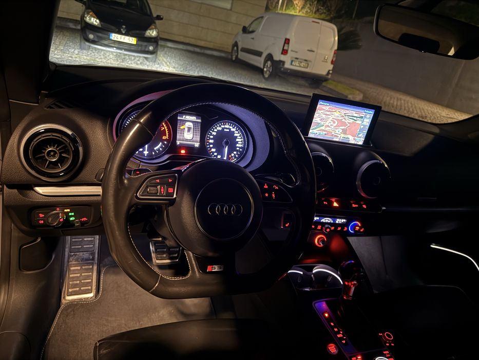 Audi S3 cabrio  (quattro)em estado irrepreensivel